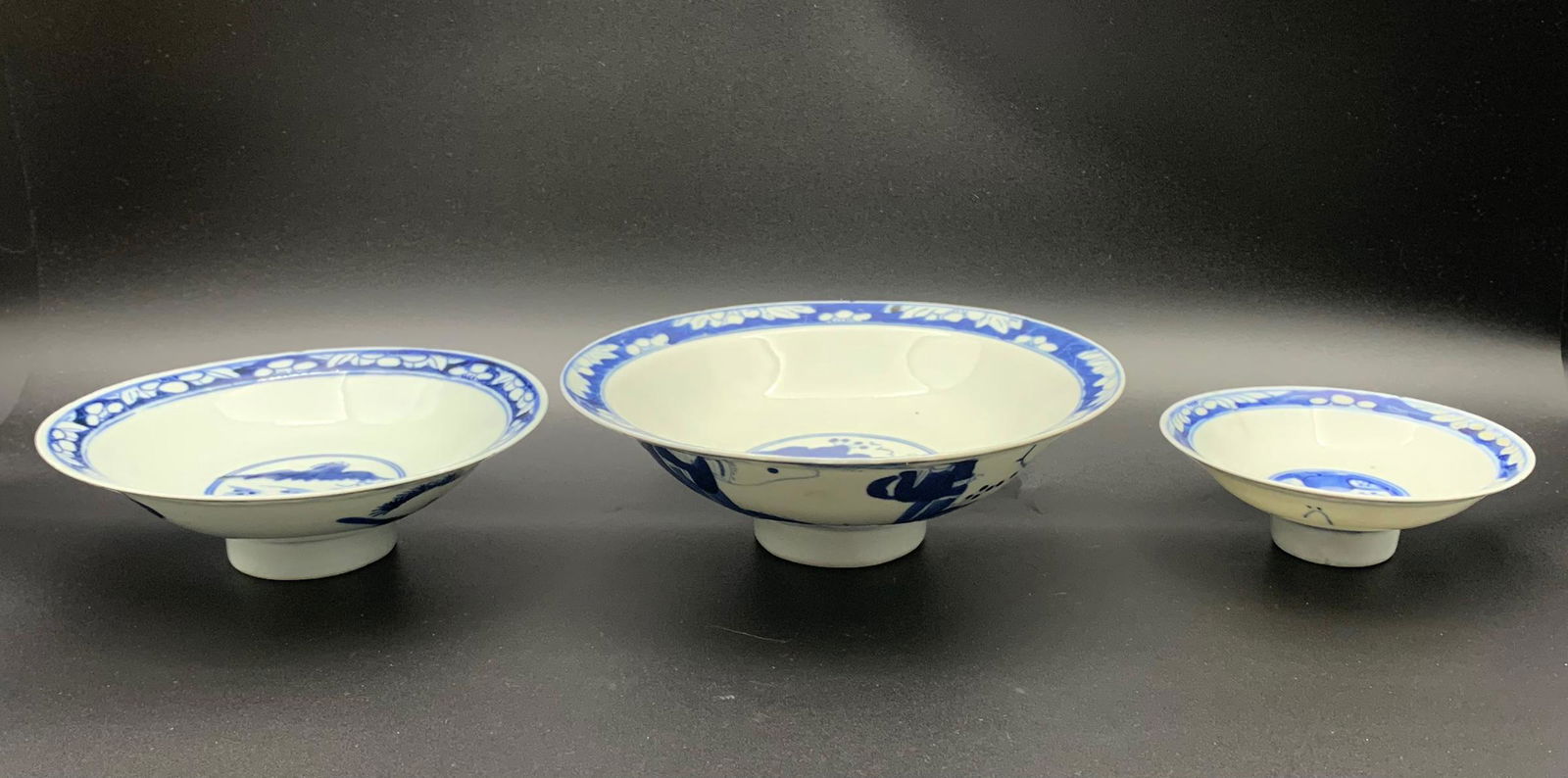 3 chinese antique blue and white porcelain bowls: 2.5" x 8"