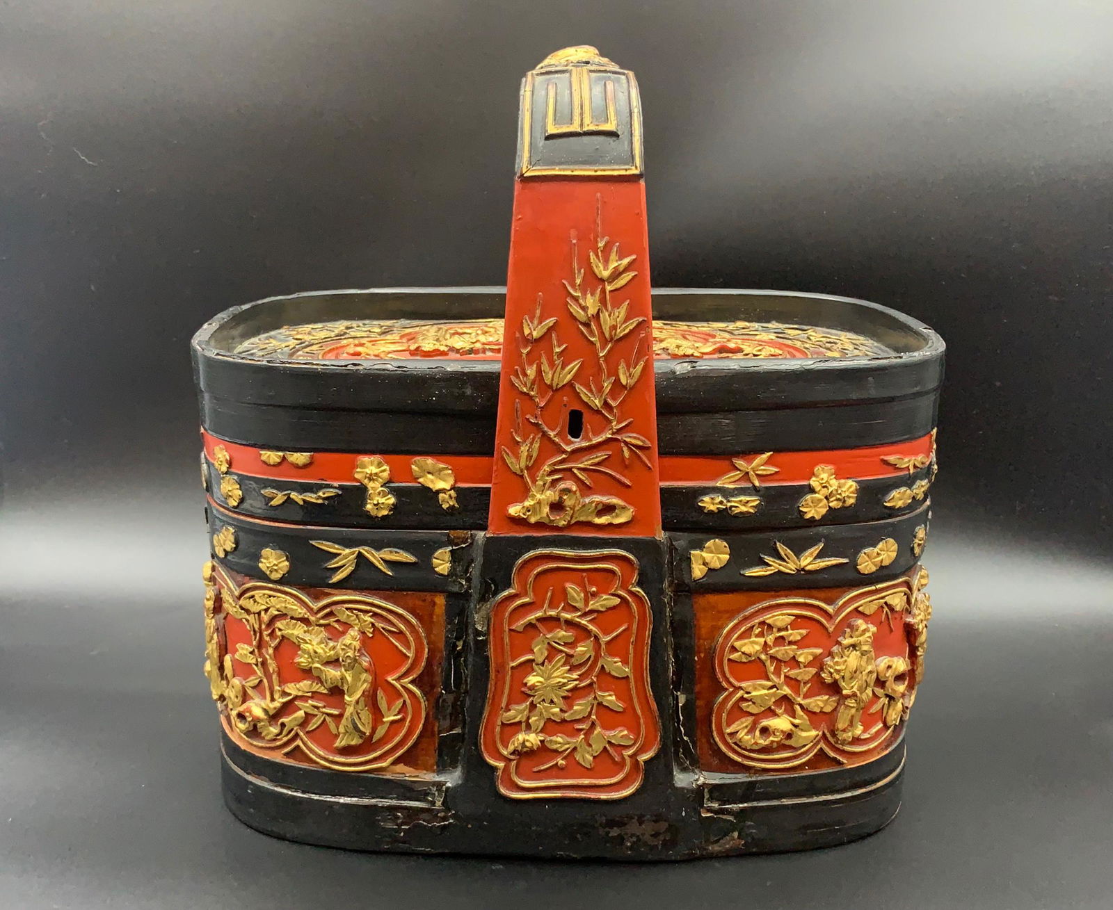 Chinese antique red and black lacquered food box (1 of 10)