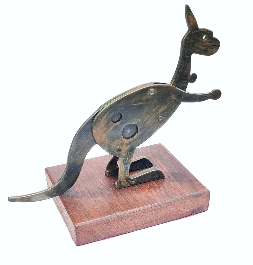 Vintage funny kangaroo canguro iron cigar cutter