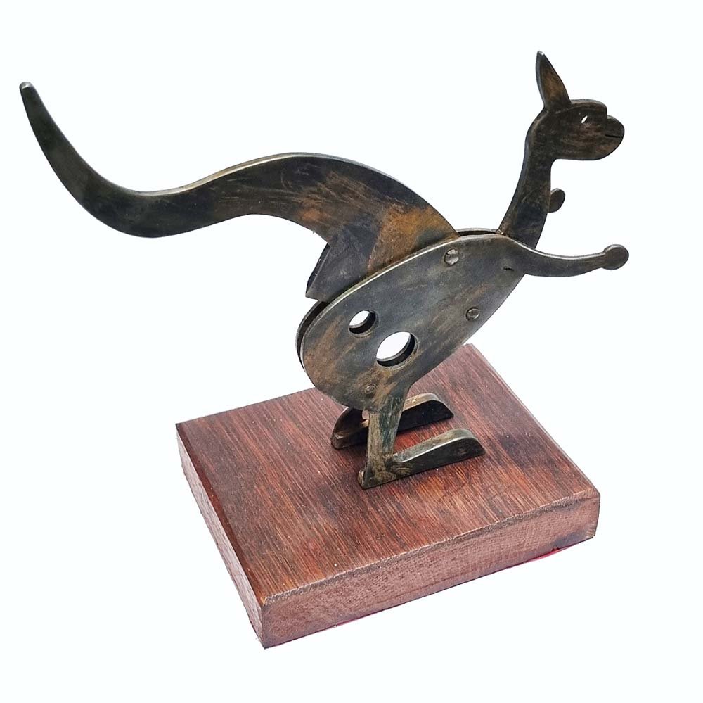 Vintage funny kangaroo canguro iron cigar cutter