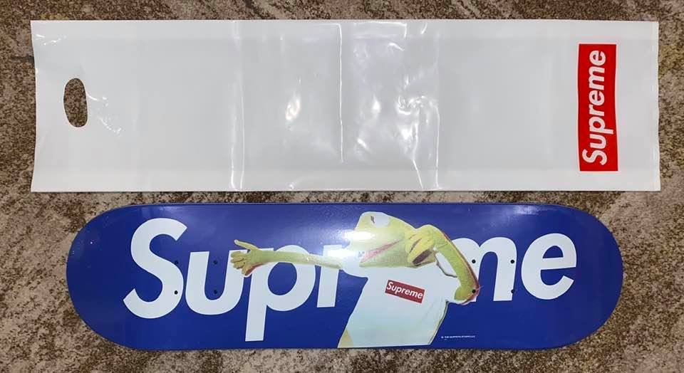 2008 Supreme x Kermit the Frog Skateboard Deck Muppets: Size: ONE SIZEColor: BlueCondition: New
