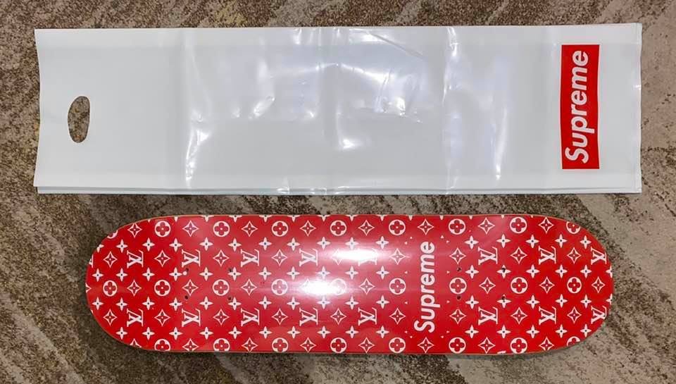 Supreme x Louis Vuitton Skateboard: Supreme x Louis Vuitton Skateboard.
