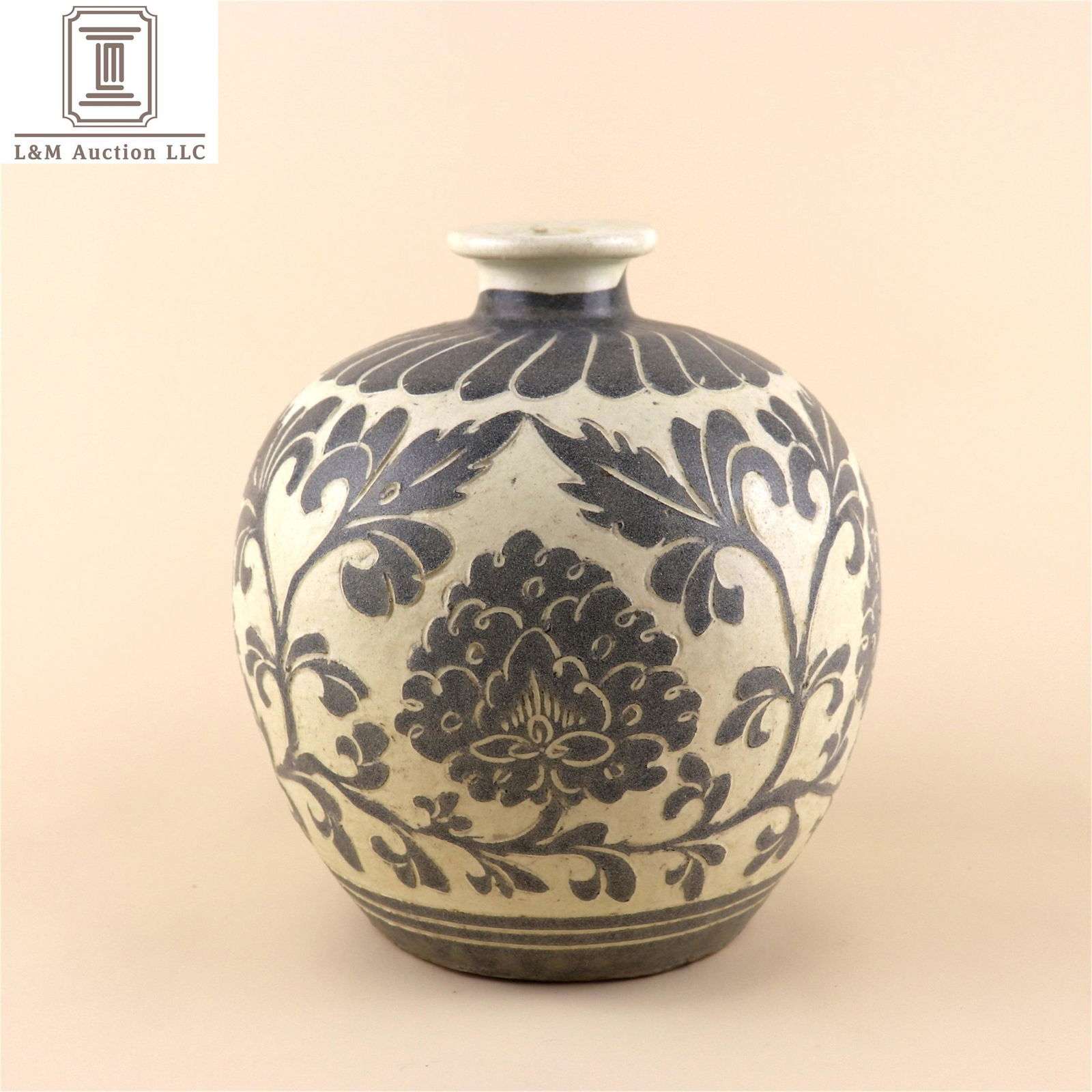 A Chinese Cizhou Kiln Flower Porcelain Meiping Vase (1 of 10)