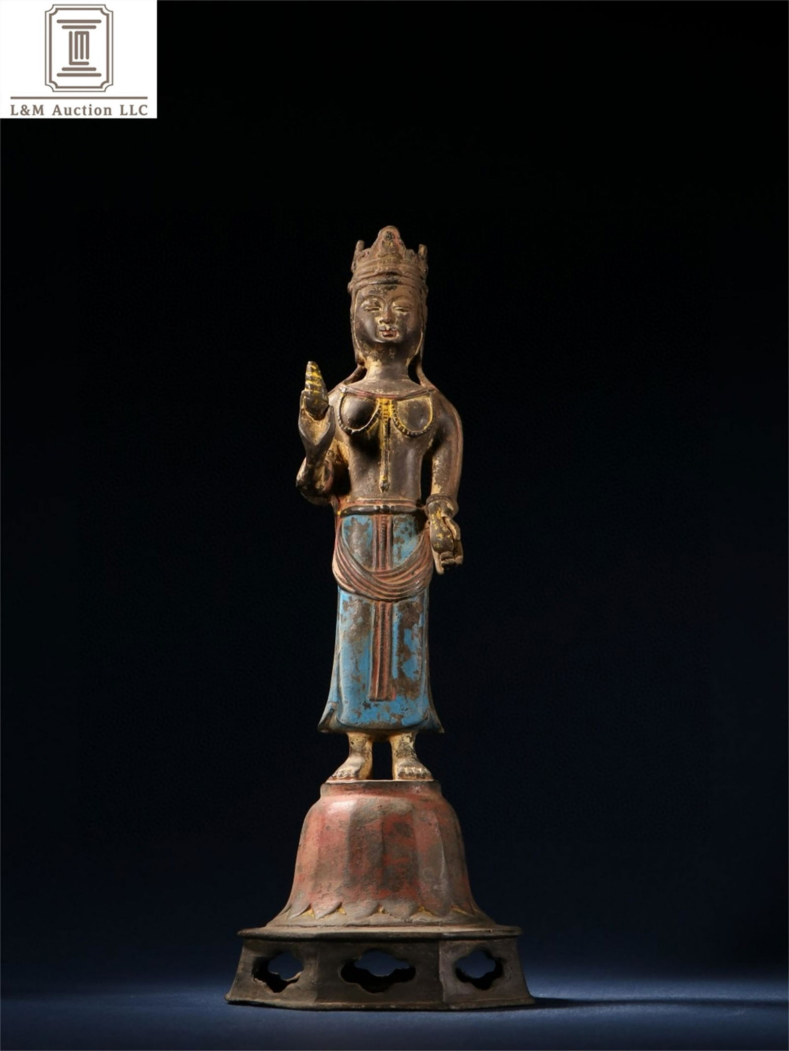 A Tibetan Bronze Guanyin Statue (1 of 9)