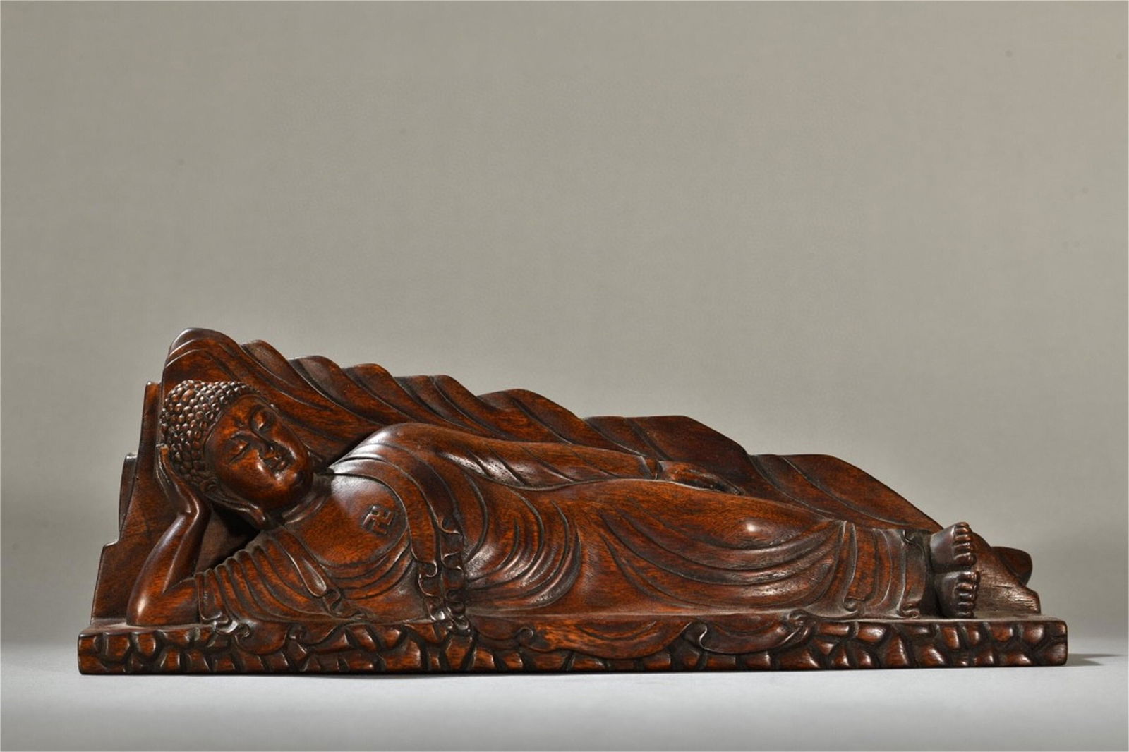 A Chinese Carved Agarwood Buddha Statue (1 of 9)