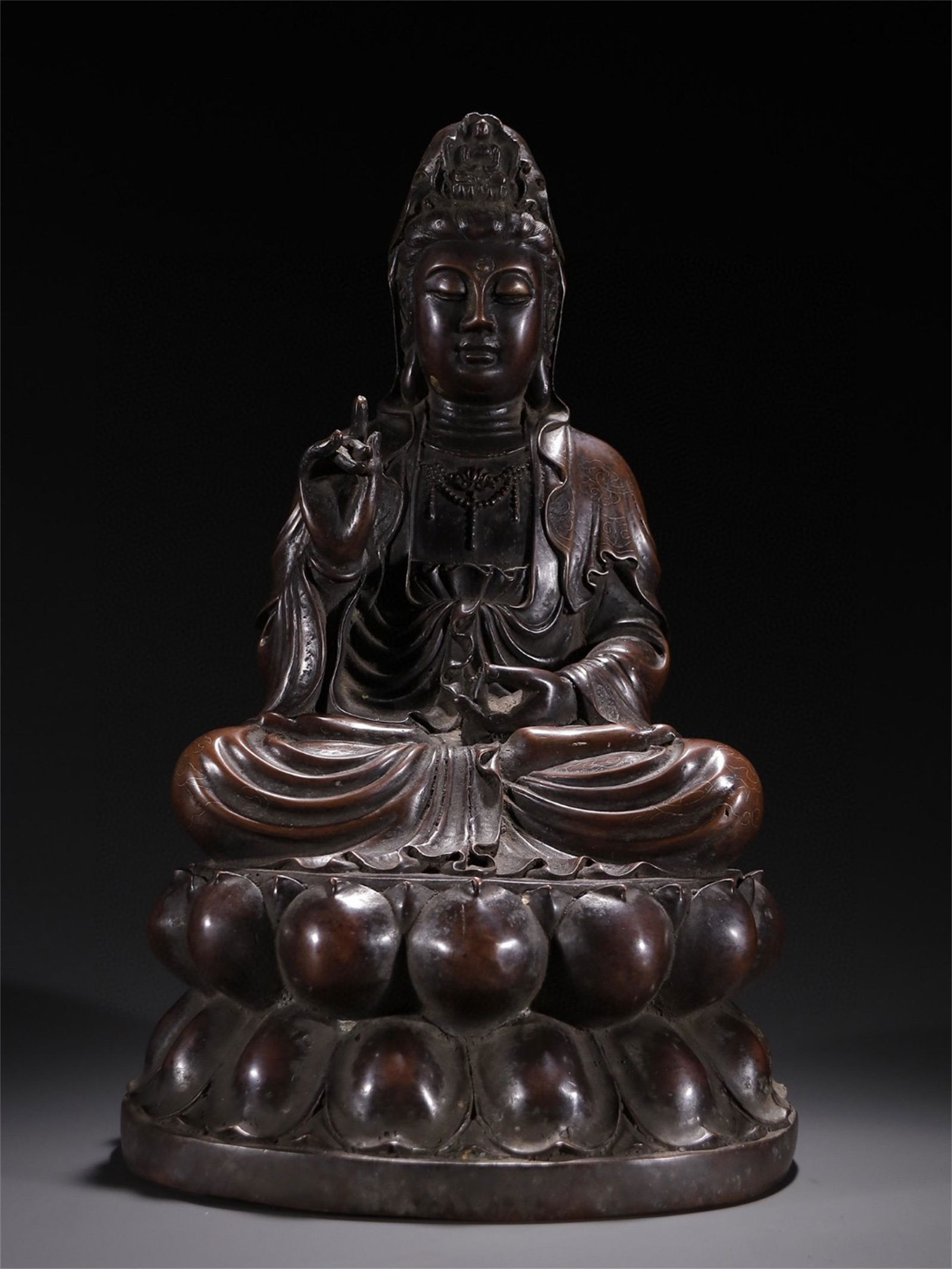 A Chinese Bronze Guanyin Statue (1 of 9)