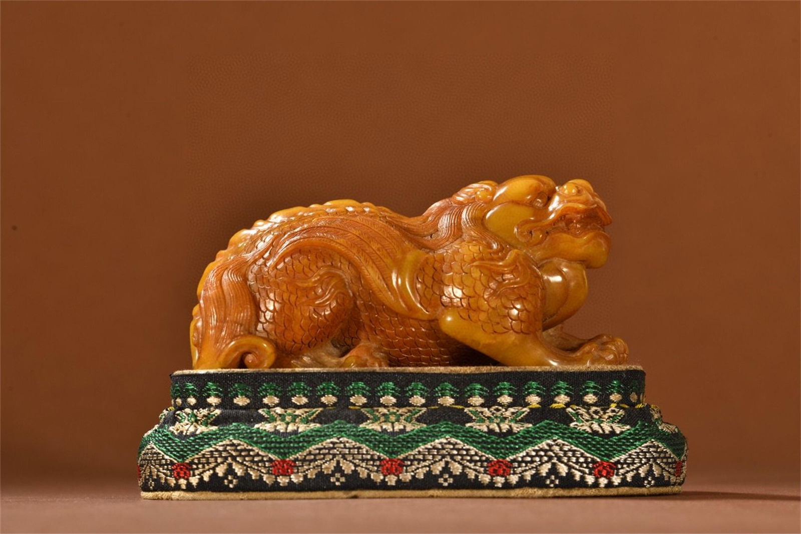 A Chinese Carved Tianhuang Stone Beast Decoration (1 of 9)