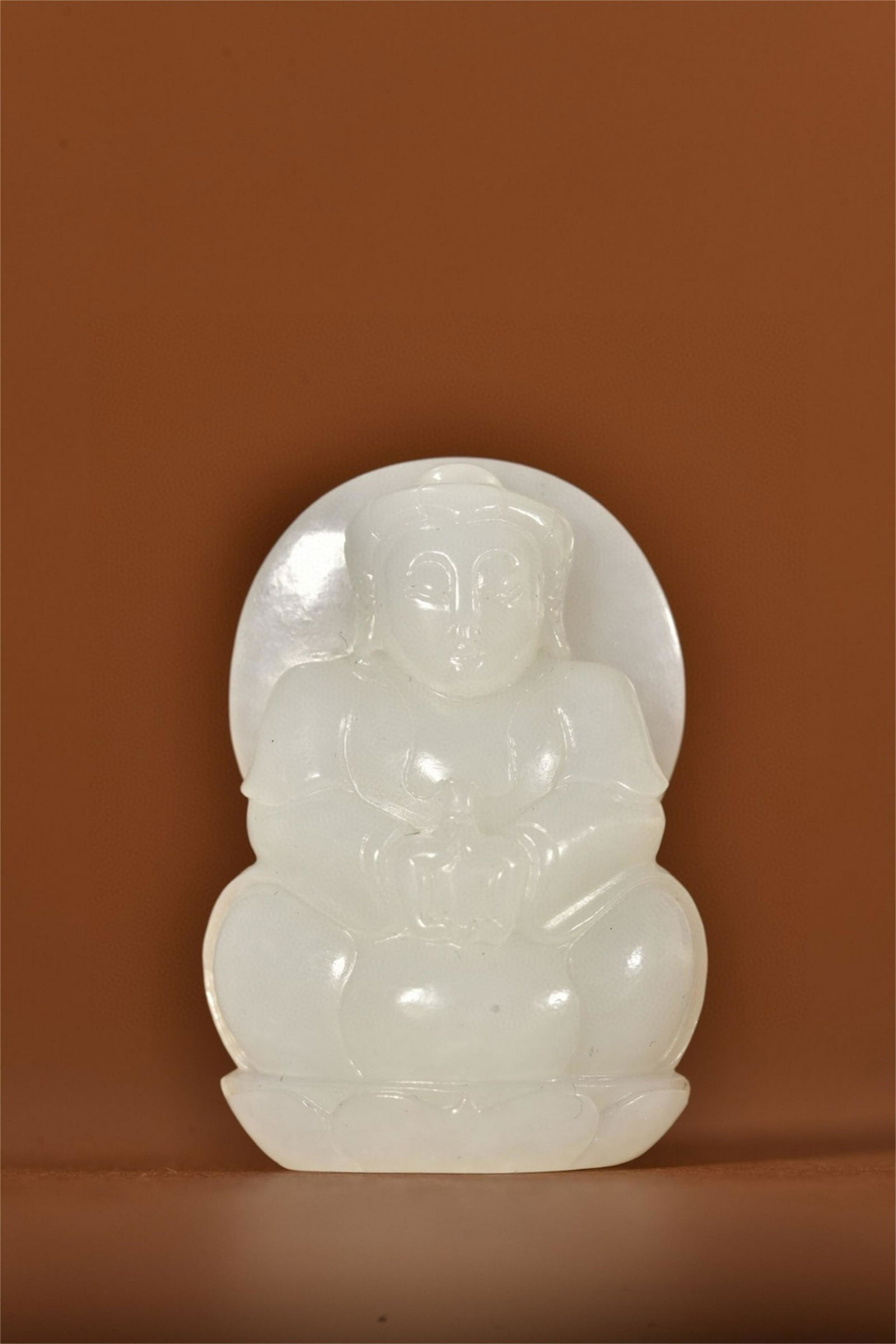 A Chinese Carved Jade Guanyin Patterned Pendant (1 of 9)