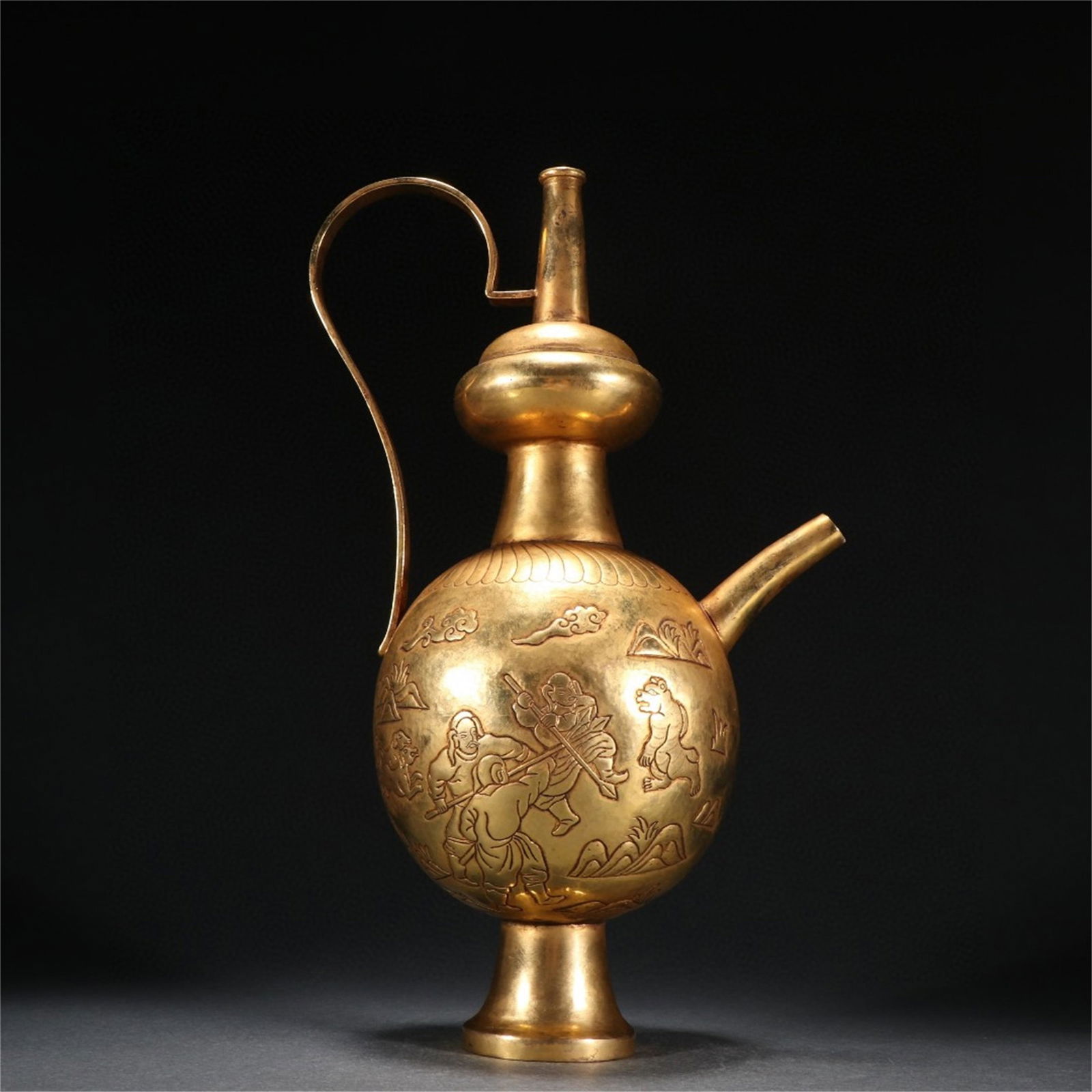 A Chinese Gilt Bronze Figure Patterned Teapot (1 of 9)