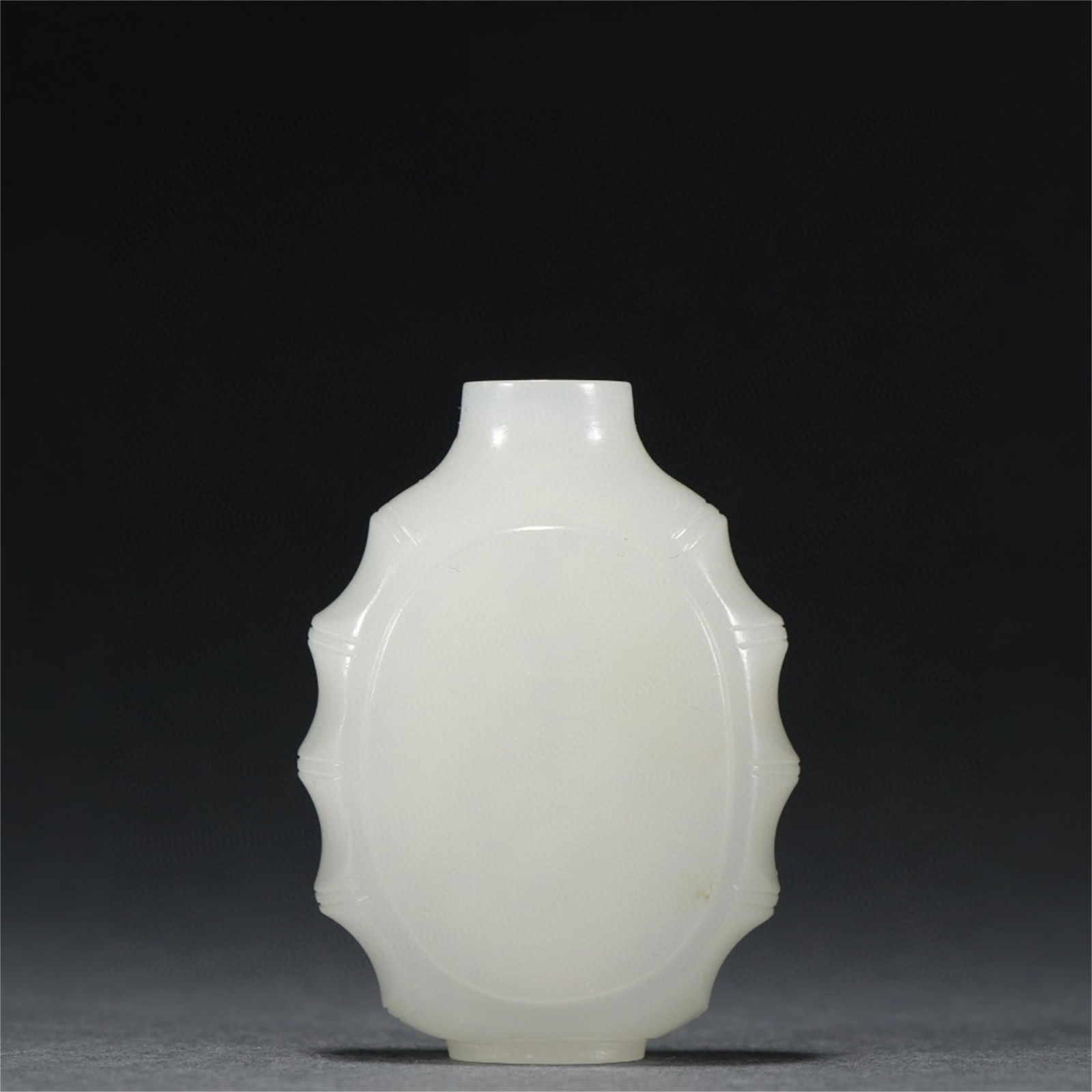 A Chinese Carved Jade Snuff Bottle (1 of 9)