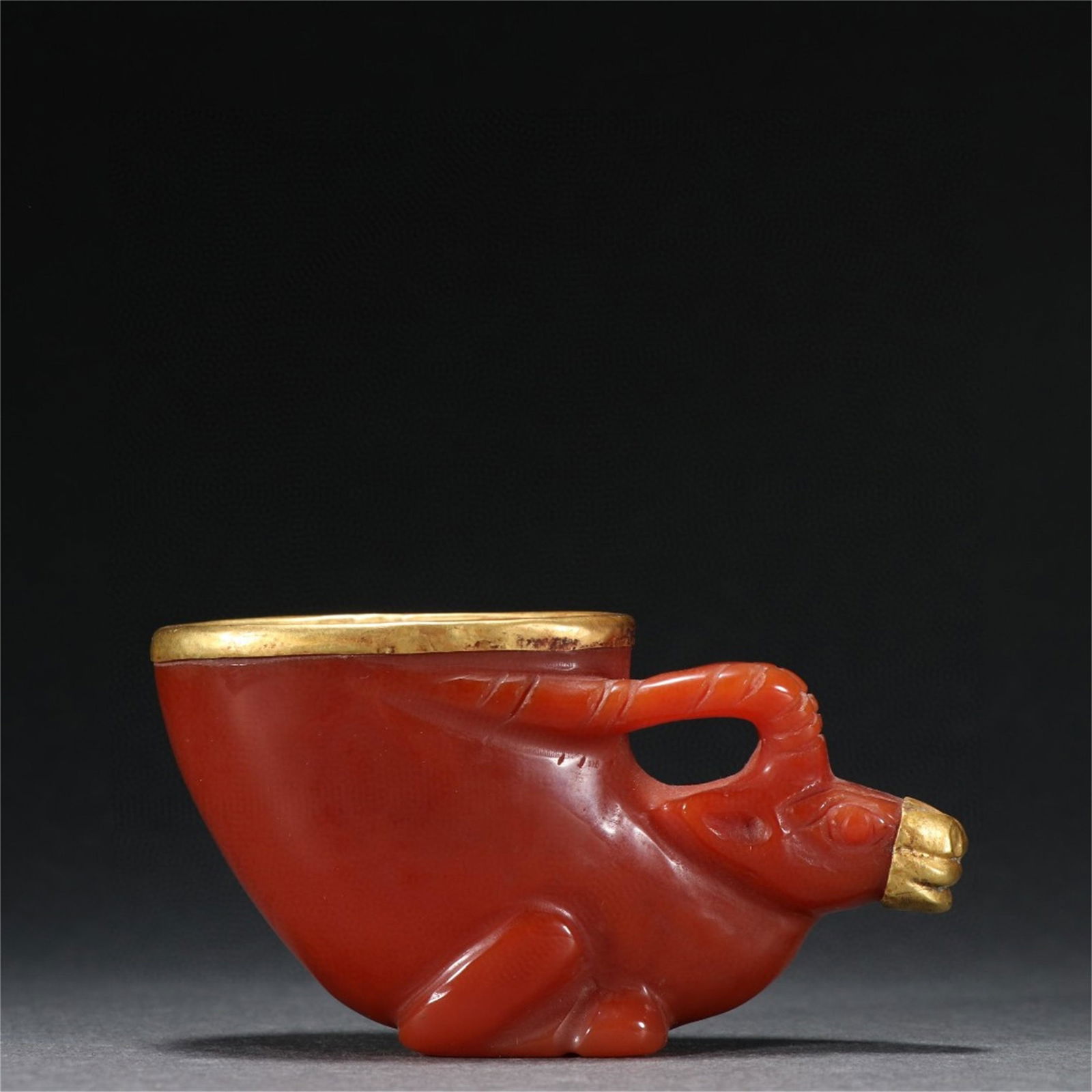 A Chinese Carved Agate Cup (1 of 9)