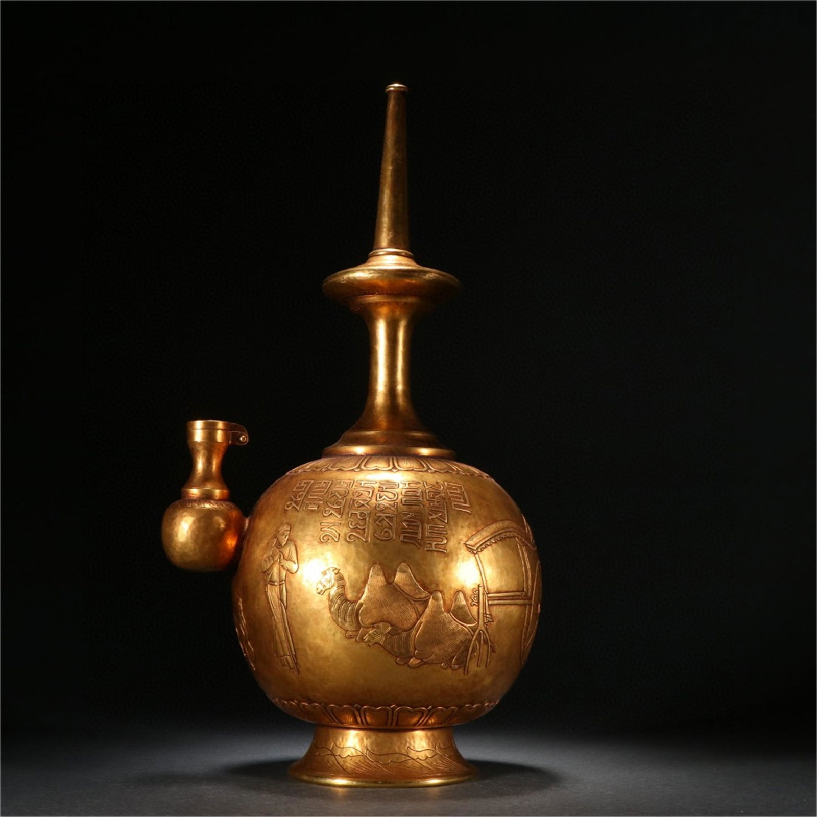 A Chinese Gilt Bronze Figure Patterned Vase (1 of 9)