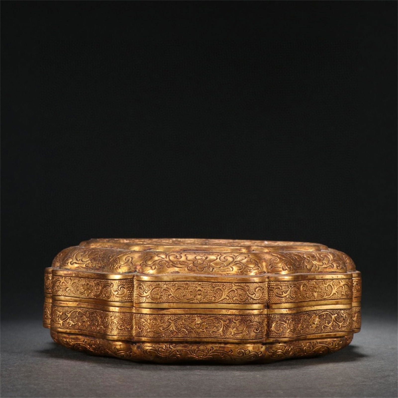 A Chinese Gilt Bronze Lidded Box with Flower Pattern (1 of 9)