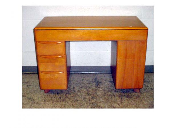 226 Heywood Wakefield M314 Kneehole Desk Aug 27 2007 Luther