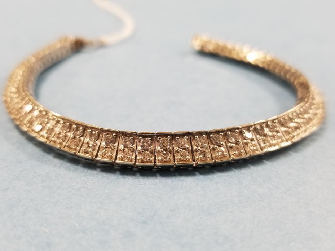 Ladies 14k white gold & diamond tennis bracelet; 126: Ladies 14k white gold & diamond tennis bracelet; 126 diamonds 2.0 tcw 18.9g