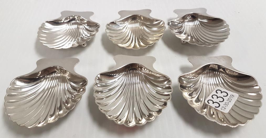 6 Tiffany & Co. shell motif sterling dishes 7 troy oz.: 6 Tiffany & Co. shell motif sterling dishes 7 troy oz. 2 3/4" x 2 1/2"