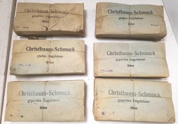 Antique German Christbaum- Schmuck silver tinsel packs-: Antique German Christbaum- Schmuck silver tinsel packs- approx. 300