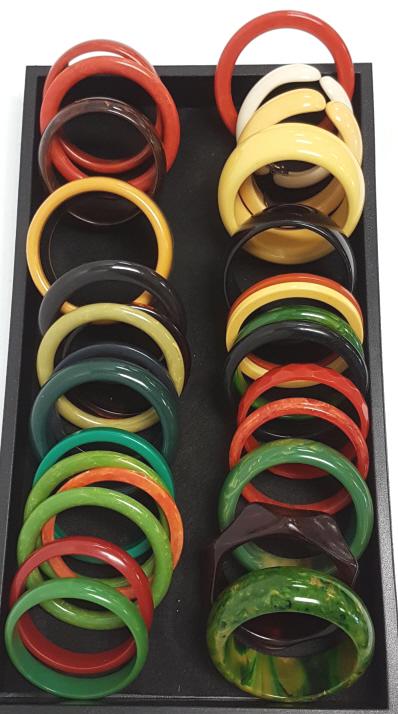 29 vintage bakelite, etc. bangle bracelets including (1 of 7)