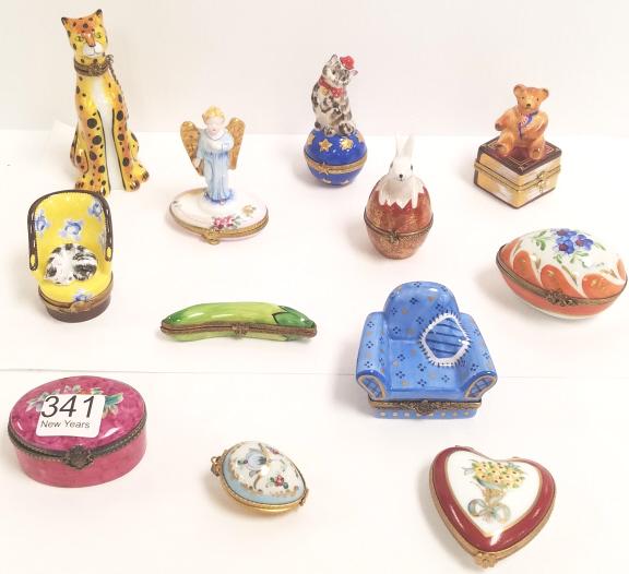 12 Limoges mini porcelain boxes: 12 Limoges mini porcelain boxes