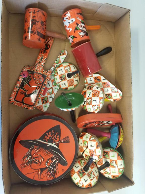 16 vintage tin Halloween noise makers: 16 vintage tin Halloween noise makers