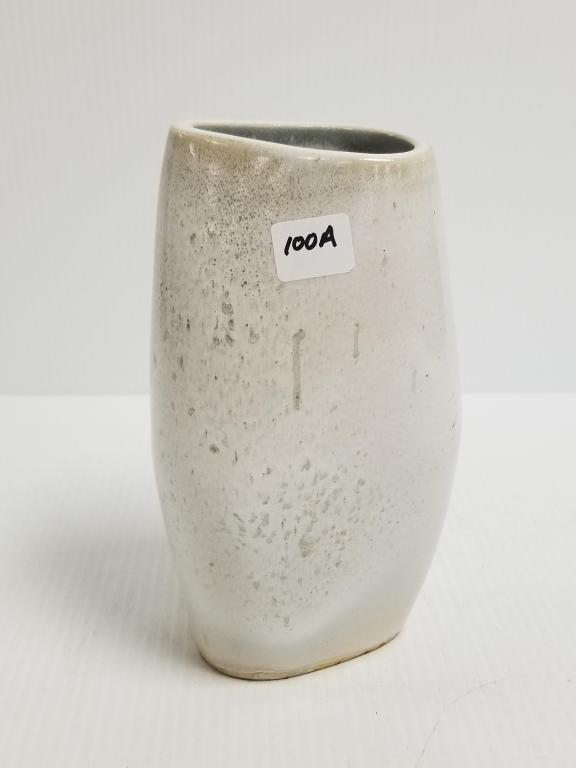 Russel Wright for Bauer 8 1/4" vase: Russel Wright for Bauer 8 1/4" vase