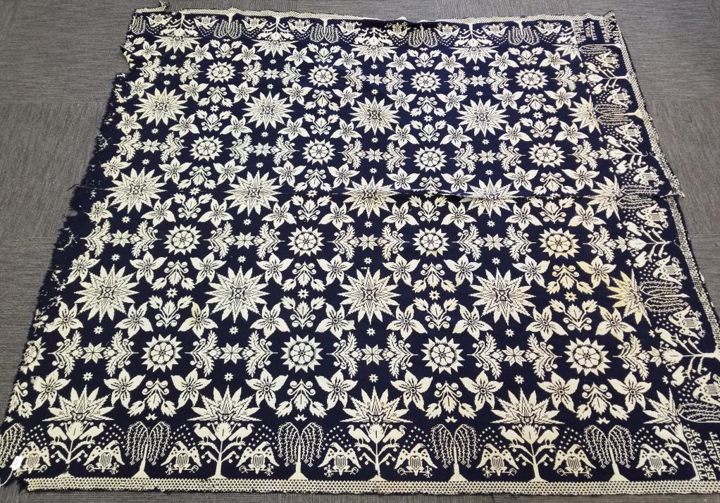 Antique American eagle motif coverlet c1840 (1 of 11)