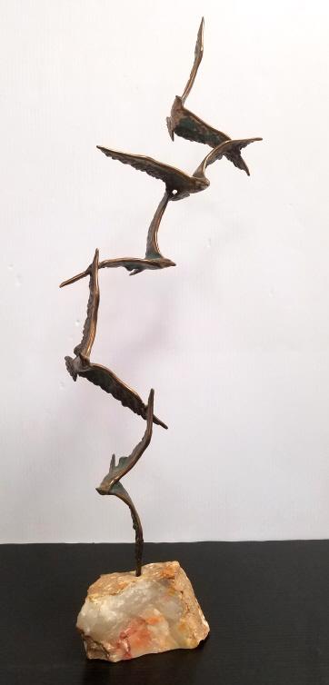 Curtis Jere' signed seagulls in flight sculpture held in a rock - 28 1/2" tall: Curtis Jere' signed seagulls in flight sculpture held in a rock - 28 1/2" tall