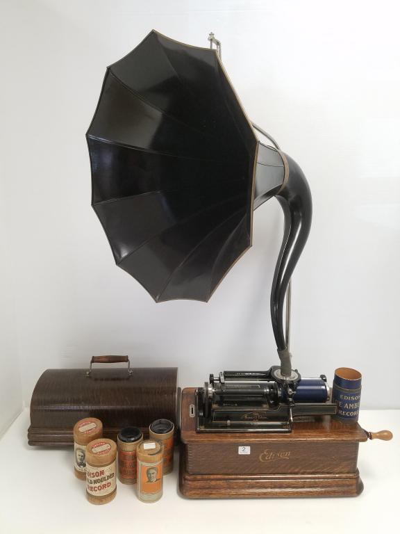 Edison Model E Cylinder Phonograph With Horn With 6 Records And