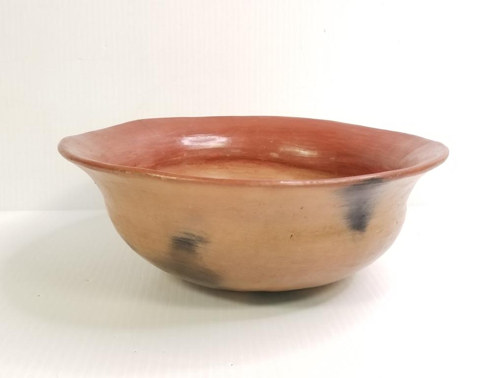 Early Pueblo pottery chili bowl - 4" tall x 10 1/2"  (cracked) (1 of 10)