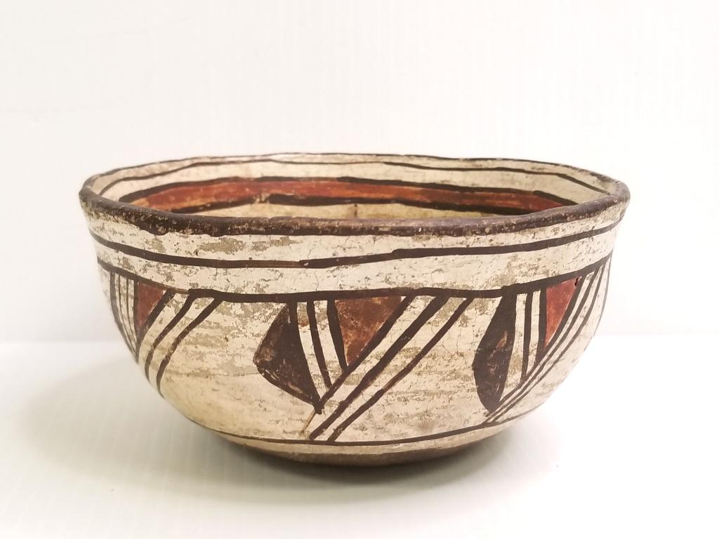 1880's Zuni bowl - 3" tall x 6" diameter: 1880's Zuni bowl - 3" tall x 6" diameter