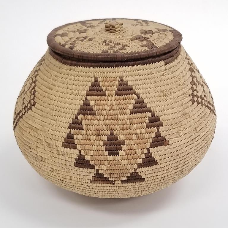Papago woven lidded basket with geometric design - 7 1/2" tall x 9" diameter (1 of 8)