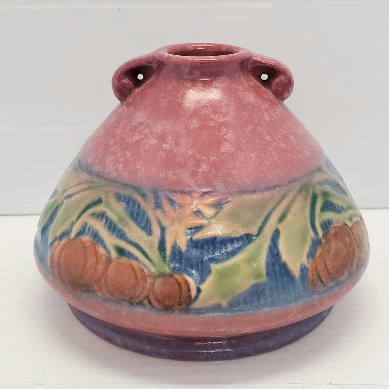Roseville Baneda 2 handled vase with foil label - 4" high (1 of 9)