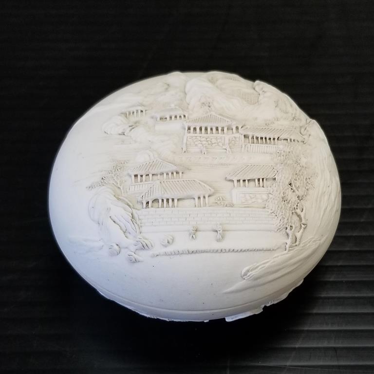 Antique Chinese porcelain covered paint box - signed 3 1/4" diameter (1 of 10)