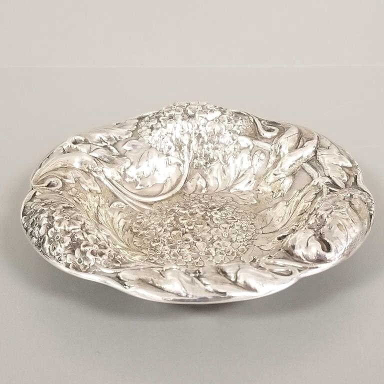 Antique sterling silver floral repousse bowls by Alvin Co. - 6" diameter - 3 troy oz. (1 of 8)