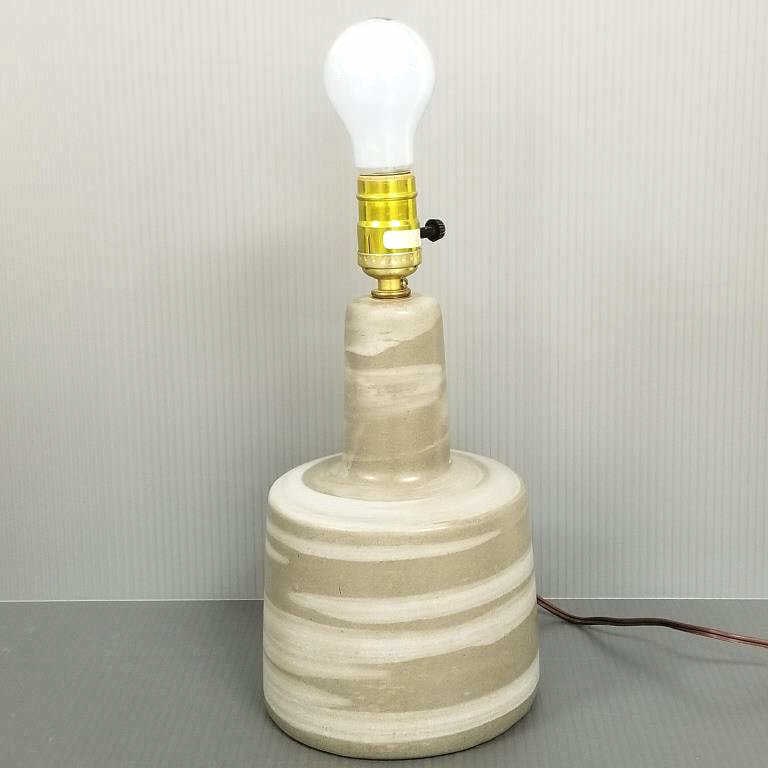 Gordon & Jane Martz signed small table lamp: Gordon & Jane Martz signed small table lamp