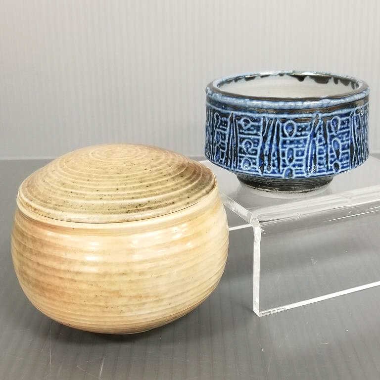 2 Otto & Vivika Heino signed cabinet vases including lidded piece - 3" high & 2" high (1 of 10)