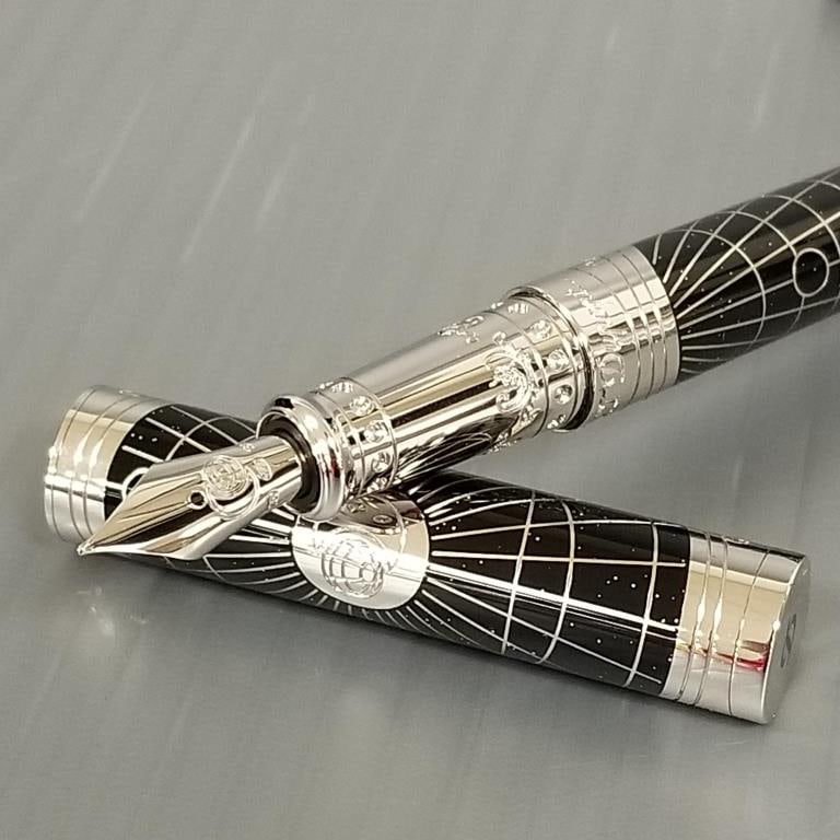 S.T. Dupont Paris "Shoot the Moon" limited edition fountain pen with 18K nib - #0916/1865 with box (1 of 16)