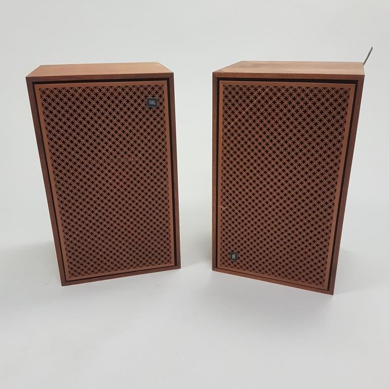 Pair of JBL Type S99 Lancer speakers in walnut cases: Pair of JBL Type S99 Lancer speakers in walnut cases