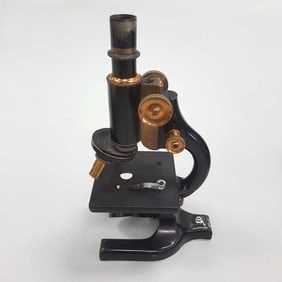 Spencer - Buffalo microscope in case- case measures 12"x 9 1/4"x 14 1/4"