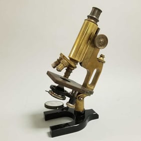 Bausch & Lomb Optical Co. microscope in case (some rust) - case measures 14 1/2"x 8 1/4"x 6 3/4"