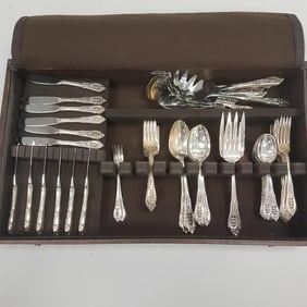 84 pieces of Wallace Rosepoint sterling flatware - 87 troy oz. total
