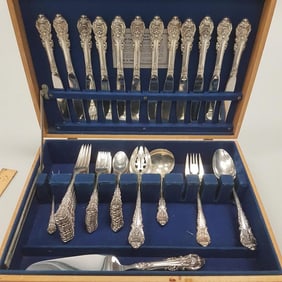 55 pieces of Wallace Sir Christopher sterling flatware - 69 1/2 troy oz. total