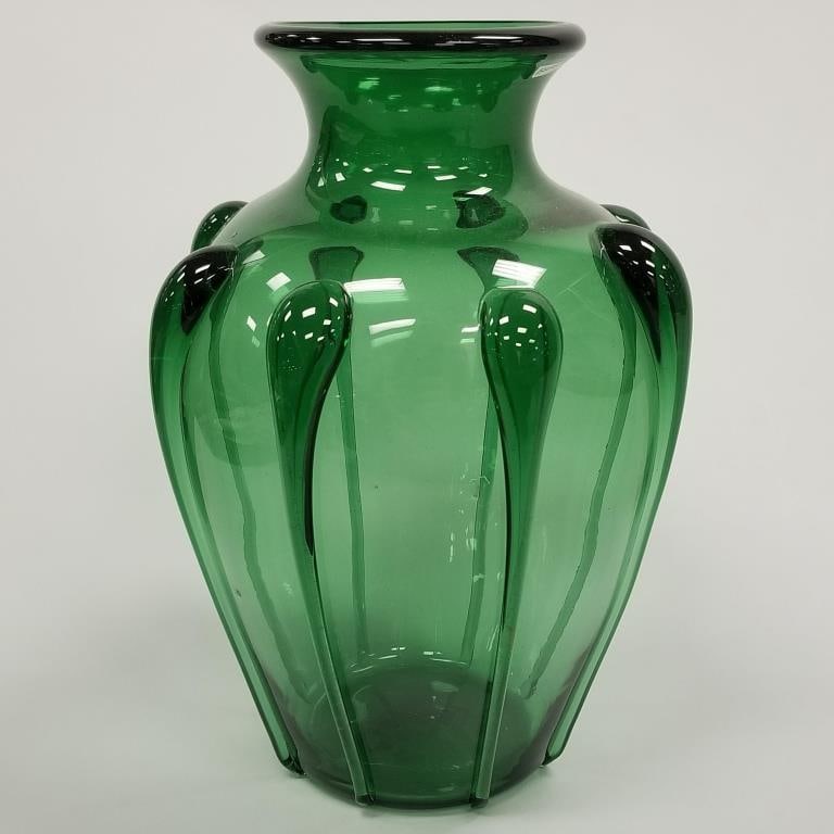 Large green tadpole art glass vase - Steuben ? 14" high: Large green tadpole art glass vase - Steuben ? 14" high