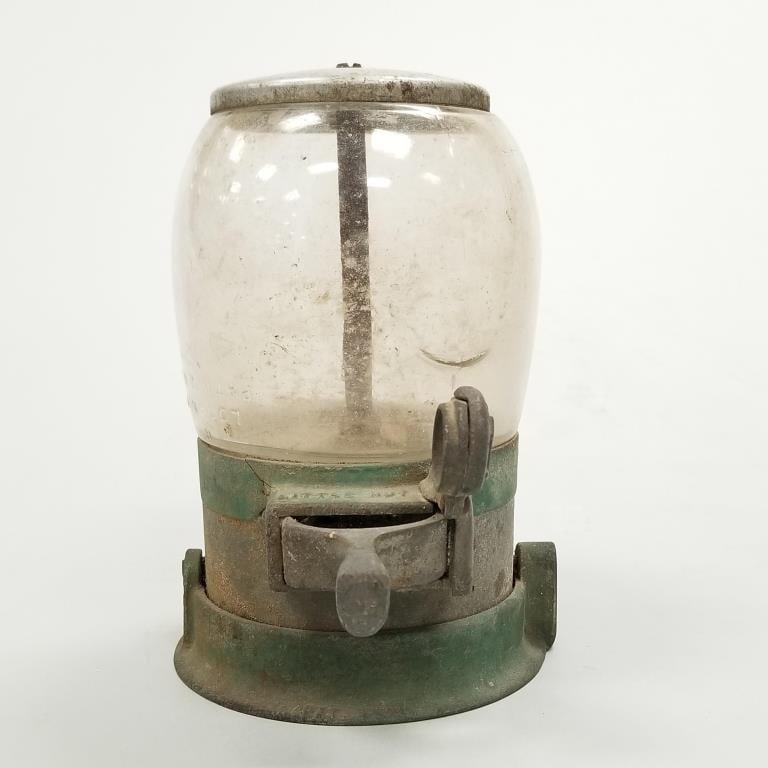 Vintage Little Nut peanut vendor with Dietz glass globe (no key) - 8" tall (1 of 8)