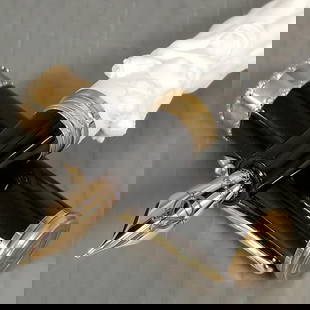 Montegrappa Antonio Canova Genio Creativo fountain pen: white and black resin w/ 18k gold nib,: Montegrappa Antonio Canova Genio Creativo fountain pen: white and black resin w/ 18k gold nib, #004/260, No box - Overall Dimensions: 5.5" x 1" x 1"