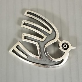 Southwest sterling silver bird pendant/ brooch: 16.0g, 1 3/4"