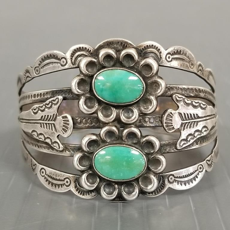 Vintage coin silver & turquoise cuff bracelet: arrow motif, 25.0g, 2" int. diam., 1/2" gap, 1 1/2" @ (1 of 9)