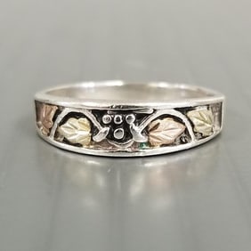 Sterling silver & 10k black hills gold ring: sz. 9