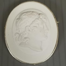 Meissen porcelain cameo marked Staatl. Museen Zu Berlin DDR 1830 1980 set in silver tone metal - 2