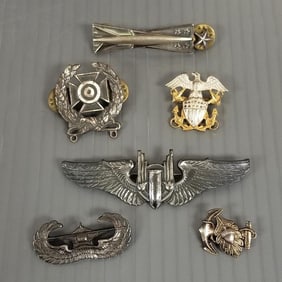 6 vintage sterling silver military badges & pins - 3" largest, 57 grams total weight
